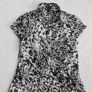 COPY - Ann Taylor Factory cap short sleeve shirt black white